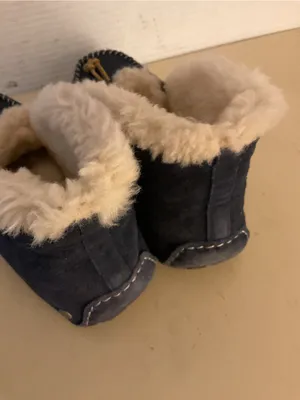 UGG women Navy Suede sheepskin Alena Moccasin Slippers booties US 7 thumbnail 11