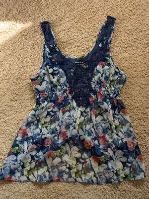 Abercrombie Floral Sleeveless Blouse thumbnail 1
