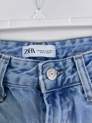ZARA Mid-Rise Straight Jeans thumbnail 2