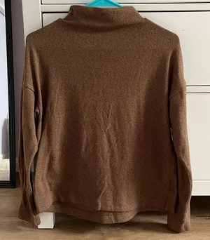 Uniqlo Mock Neck Top thumbnail 1