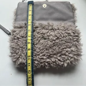Elegant Taupe Grey Faux Fur Clutch Purse thumbnail 6