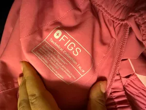FIGS Scrubs thumbnail 3