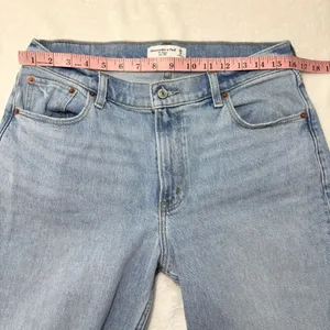 Abercrombie & Fitch The Baggy Low Rise Light Blue Jeans‎ Size 29/8R thumbnail 4