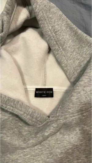 White Fox Boutique Sweatshirt thumbnail 4
