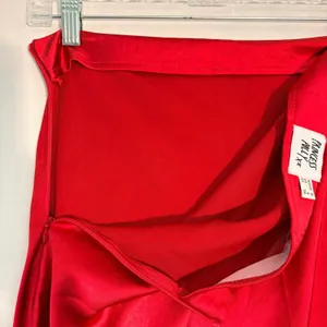 Princess Polly Red Satin Midi Skirt High Waisted Side Zip Size‎ US 4 AU/UK 8 thumbnail 4