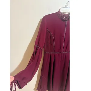Sage The Label Mini Dress Womens S Burgundy Excellent Boho Lace Embroidered thumbnail 10