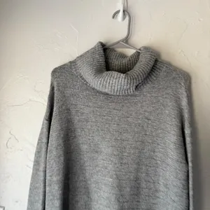 Old Navy Womens Sweater Gray‎ Cowl Neck Long Sleeve Knit Casual Pullover Small thumbnail 2