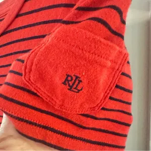Y2K preppy‎ red and navy thumbnail 2