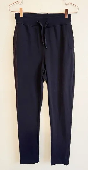 Lululemon Women’s Size 6 True Black Straight Leg‎ Joggers Rear And Side Pockets thumbnail 1