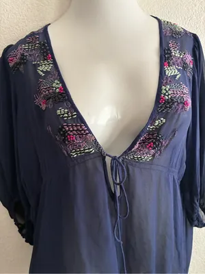 Anthropologie Saivana Silk Beaded Sheer Embroidered V-Neck Peasant Navy Blouse M thumbnail 5