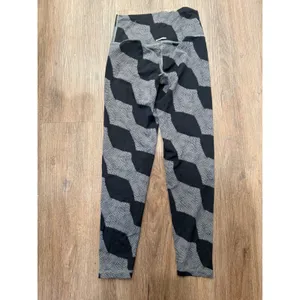 Aerie Chill. Play.‎ Move Leggings Black and Gray Patterned Activewear thumbnail 2