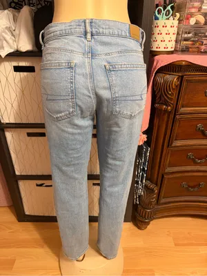 American Eagle Light Wash Women's Straight Jeans thumbnail 3