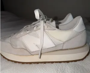 New Balance Women's 237 Classic Sneaker, Nimbus Cloud/White/Moonbeam, W10 M8.5 thumbnail 1