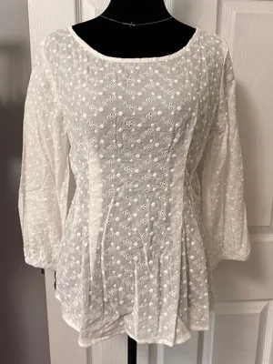Tulip B White Eyelet Embroidered Peplum Top L NWT Boho Cottagecore thumbnail 2