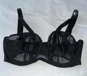 Victoria’s Secret Bra (32DD)! thumbnail 1