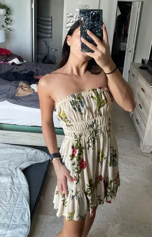 Dress thumbnail 6