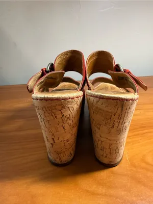Born Red Leather Slip On Wedge Heel Sandal Gold Buckle Detail Comfort‎ 9/40.5 thumbnail 5