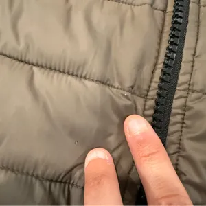 Guess Detachable Hoodie Puffer Jacket Women’s Size Large Taupe Outerwear Casual thumbnail 8