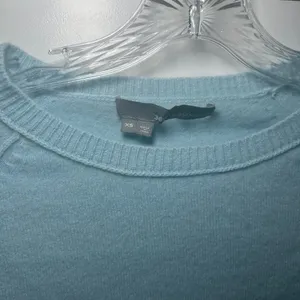 360 Cashmere Light Blue Crewneck Raglan Sweater XS Pure Cashmere cozy minimal thumbnail 3