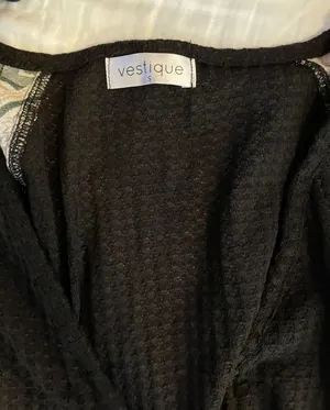 Vestique Boutique Top thumbnail 2