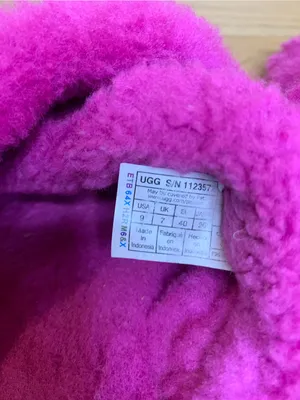 Ugg Scuffita Women's Slippers in Pink - Size 9 thumbnail 6