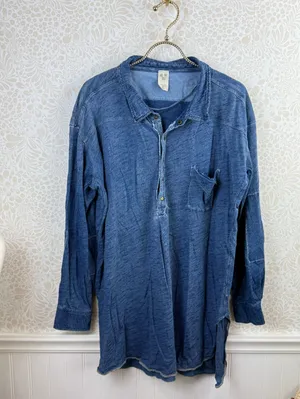 We The Free Oversized Blue 100% Cotton Love This Henley Top - Size - Small thumbnail 4