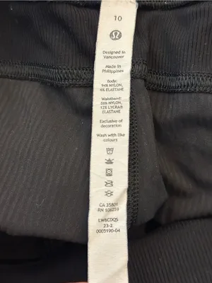 Lululemon Dance Studio Mid-Rise Crop 25" Black Size 10 thumbnail 6