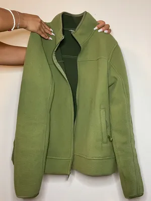 green jacket thumbnail 4