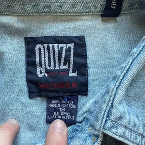 Vintage 90s Quizz Embroidered Cat Button Up W18 Blue thumbnail 4