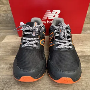 New Balance Men 8, Women 9.5 WIDE 4E Black Orange Sneakers 410v8 Low Trail Shoes thumbnail 2