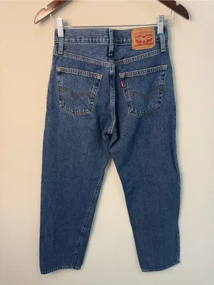 Levis 94 Baggy Med Wash Jeans 31" Inseam Size 24 thumbnail 3