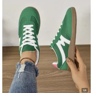 NWOT Retro Green & White Lace Up Low Top Sneakers Pink Accent Gum Sole 41/10 thumbnail 2
