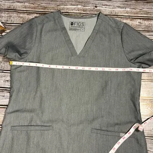 Figs Scrub Top Style FW1100 thumbnail 7