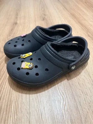 Crocs Classic Lined Clog Black Fuzzy Women's 8 Men's 6 Unisex Clogs + Charms thumbnail 3