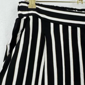 H&M Striped Culotte Pants Women 12 Black White Tan Wide Leg Cropped Pull On thumbnail 5