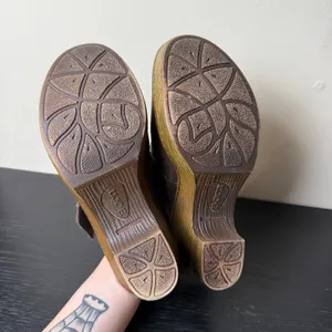 Born Brown Chunky Leather Braided Buckle Platform Clogs Mules Heels Womens 7 thumbnail 4