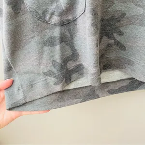 Altar'd State Crop Camo Top Tee Shirt Gray Sz Small thumbnail 6