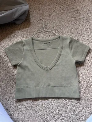 Garage V-Nexk Cropped T-Shirt thumbnail 2