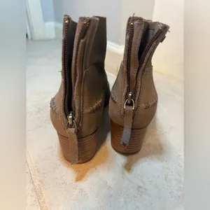 UGG Bandara Ankle‎ Boots, 7.5 thumbnail 5