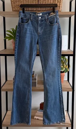 NWT Abercrombie & Fitch The Bootcut Mid Rise Curve Love Jeans, 26 thumbnail 1