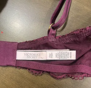 Victoria's Secret Lace Bra thumbnail 4