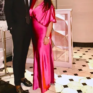 Dress Forum Magenta Satin Maxi Dress thumbnail 3
