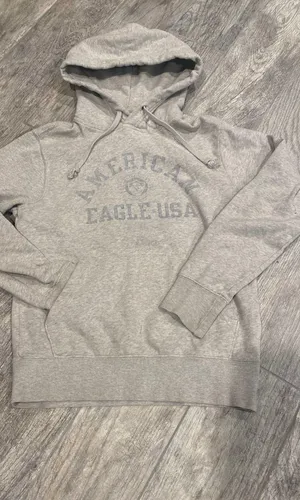 American Eagle Outfitters Sweatshirt thumbnail 1