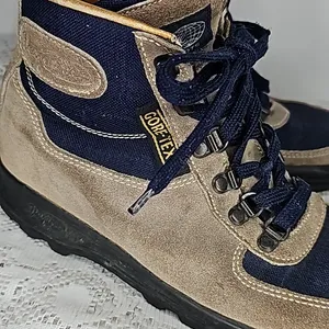 Vasque cowhide VINTAGE Skywalk suede leather gore-tex hiking tan blue boots sz 8 thumbnail 3