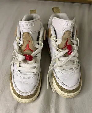 Kids size 3.5 Nike Jordan Spizike Low White Fire Red Desert Camo Men Casual Shoes thumbnail 1