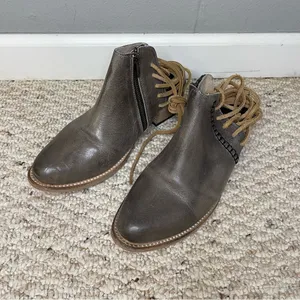 Freebird By Steven Jojo Leather Booties in Stone Color Lace Back Women’s Size 9 thumbnail 3