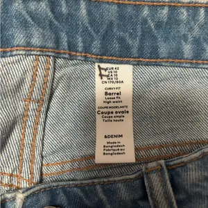 &Denim Barrel Loose Fit Jeans size 10 thumbnail 4