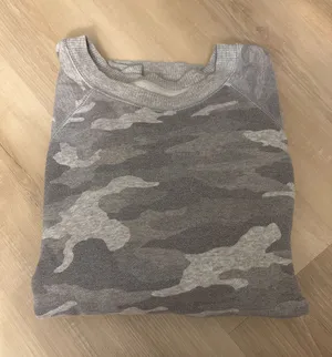 Aerie Camo Sweatshirt thumbnail 1