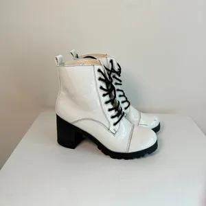 Qupid- White Heeled Combat Boots thumbnail 2