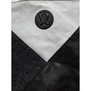 Lululemon Tuxedo Black And White Large Shopping Bag 2013 Limited Edition 8x10 thumbnail 4